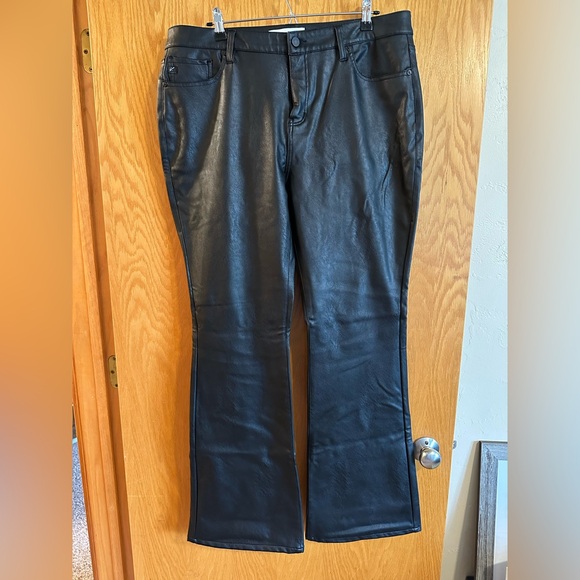 Kancan Cassi Midrise Vegan Black Leather Flare Jeans 16 - Picture 1 of 3